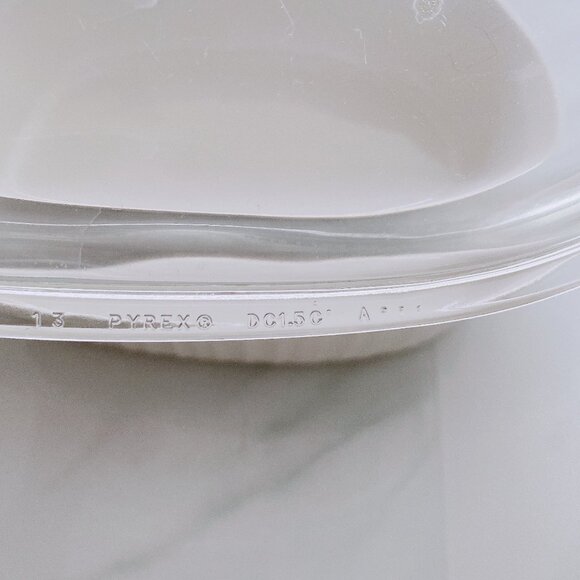 Corningware French White Stoneware Casserole Dish w/ lid 13 Pyrex DC1.5C 2.3L - Picture 5 of 6